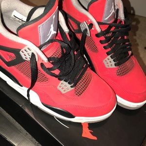 Jordan 4